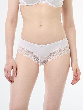 Shorty de canalé con encaje