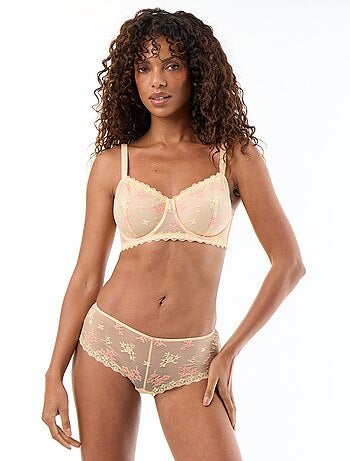 Shorty de encaje
