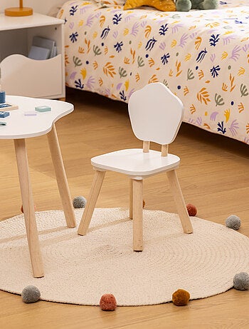 Silla infantil de forma orgánica