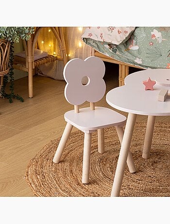 Silla rosa en forma de flor para niños