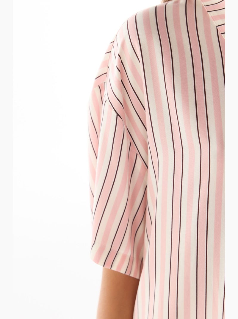 Sleep mode conjunto de pijama a rayas con camisa de manga corta y pantalón penti Rosa/Blanco - Kiabi