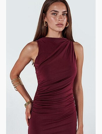 Slim fit midi dress with crew neck hiccup