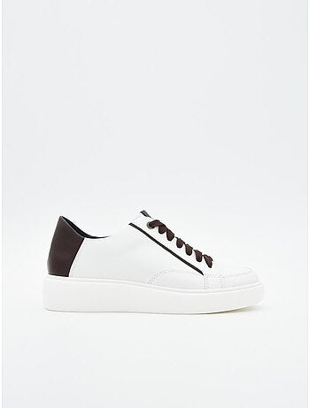 Sneaker tendencia Montevita Bro color blanco
