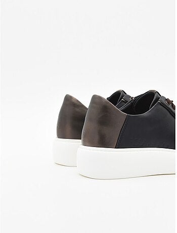 Sneaker tendencia Montevita Bro color negro