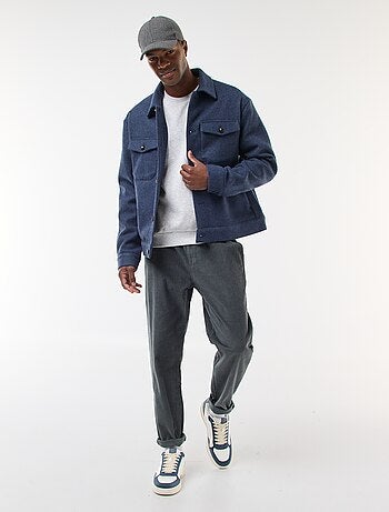 Sobrecamisa con 2 bolsillos de solapa abotonados en el pecho