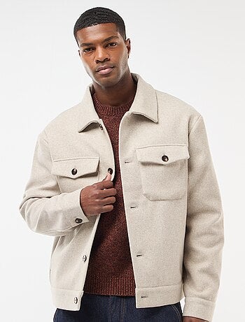 Sobrecamisa con 2 bolsillos de solapa abotonados en el pecho