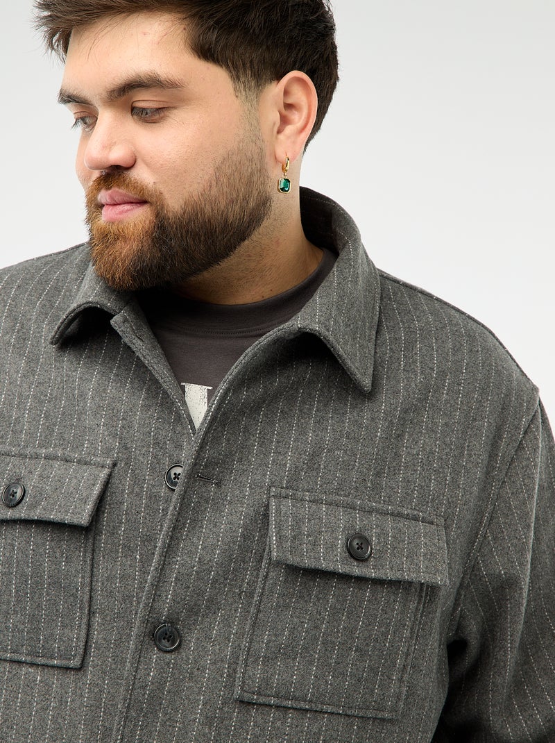 Sobrecamisa con abertura abotonada y bolsillos con solapa Gris - Kiabi