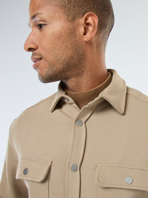 Sobrecamisa con cierre de automáticos y 2 bolsillos en el pecho - Kiabi