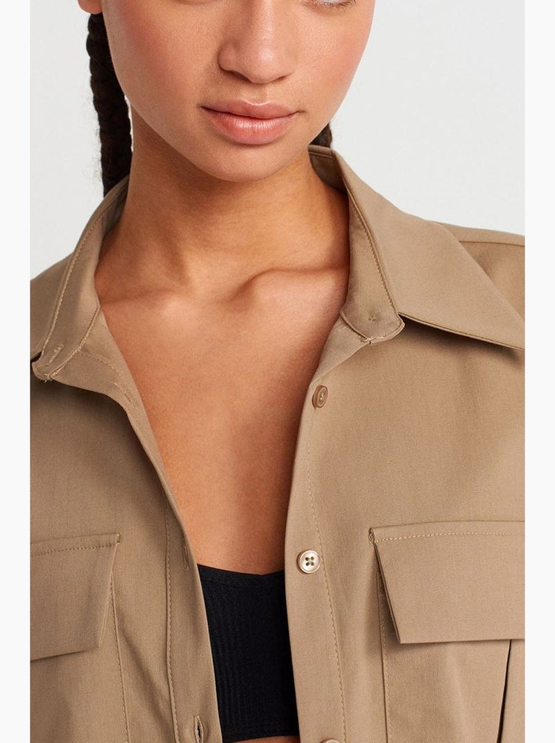 Sobrecamisa de crepé cropped oversize dilvin Verde caqui claro - Kiabi