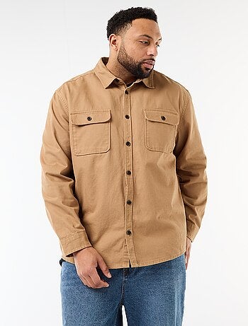 Sobrecamisa en twill con bolsillos en el pecho con solapa