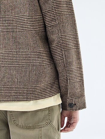 Sobrecamisa lisa cálida con bolsillos de solapa