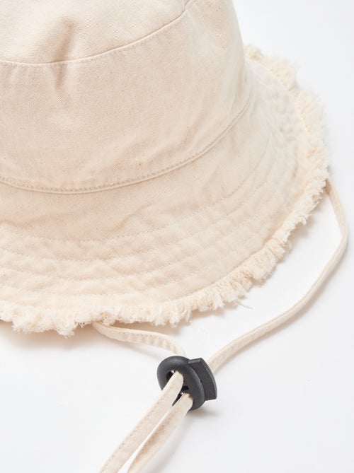 Sombrero bob con flecos y cordón ajustable - Kiabi