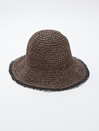 Sombrero de paja tipo campana