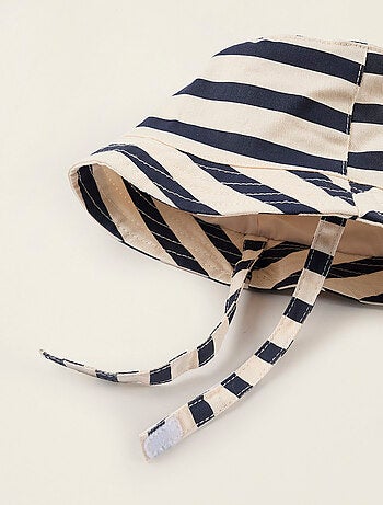 Sombrero de sarga a rayas con tiras laterales