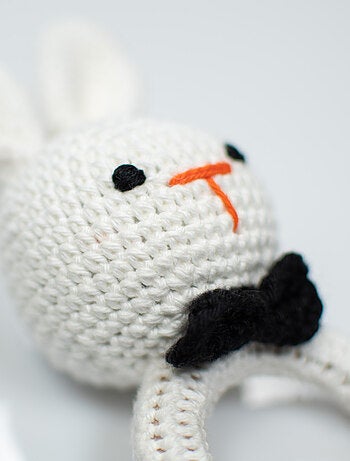 Sonajero de algodón tejido y madera natural | SEVIRA KIDS