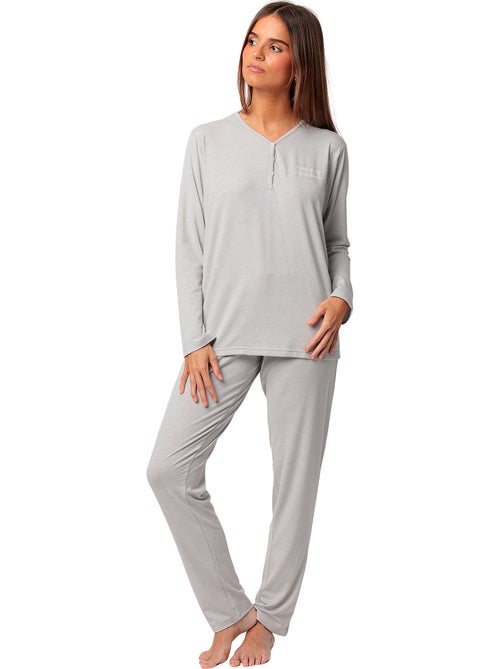 STAY AT HOME Pijama Manga Larga Tapeta Sleep Is My Superpower para Mujer - Kiabi STAY AT HOME Pijama Manga Larga Tapeta Sleep Is My Superpower para Mujer - Kiabi