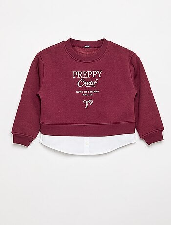 Sudadera con bajo de camisa integrado y bordado en el pecho