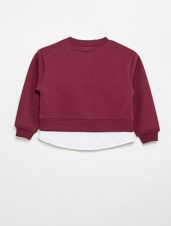 Sudadera con bajo de camisa integrado y bordado en el pecho