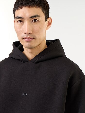 Sudadera con capucha con bolsillo canguro