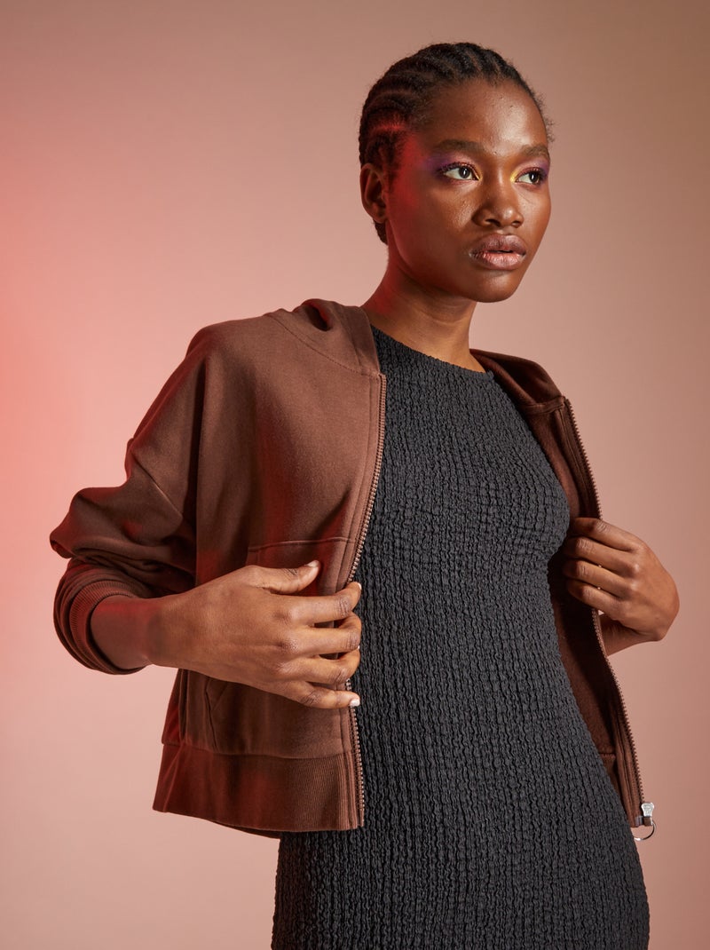 Sudadera con capucha crop top castaño oscuro - Kiabi