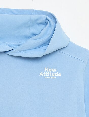 Sudadera con capucha de manga corta