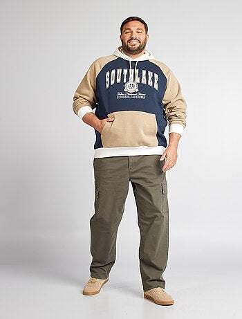 Sudadera con capucha estilo universidad americana