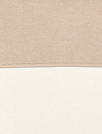 Sudadera con capucha tipo canguro