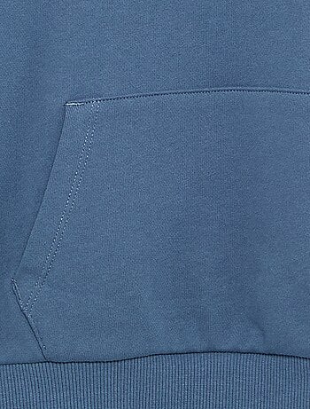 Sudadera con capucha y bolsillo canguro