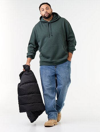 Sudadera con capucha y bolsillo canguro