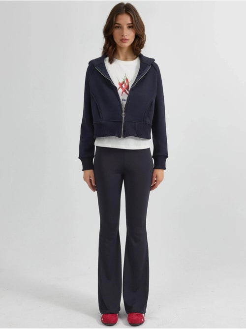 Sudadera con capucha y cremallera de corte relajado hiccup - Kiabi Sudadera con capucha y cremallera de corte relajado hiccup - Kiabi
