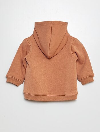Sudadera con capucha y detalle