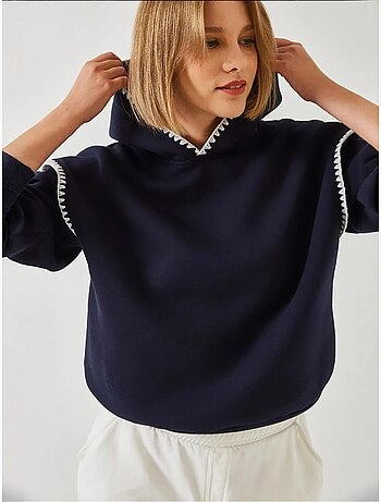 Sudadera con capucha y detalles de encaje lucci
