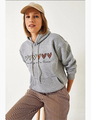 Sudadera con capucha y estampado de corazones cepillados de triple hilo lucci