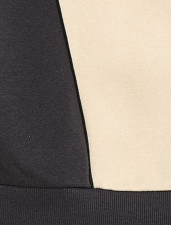 Sudadera con capucha y motivos