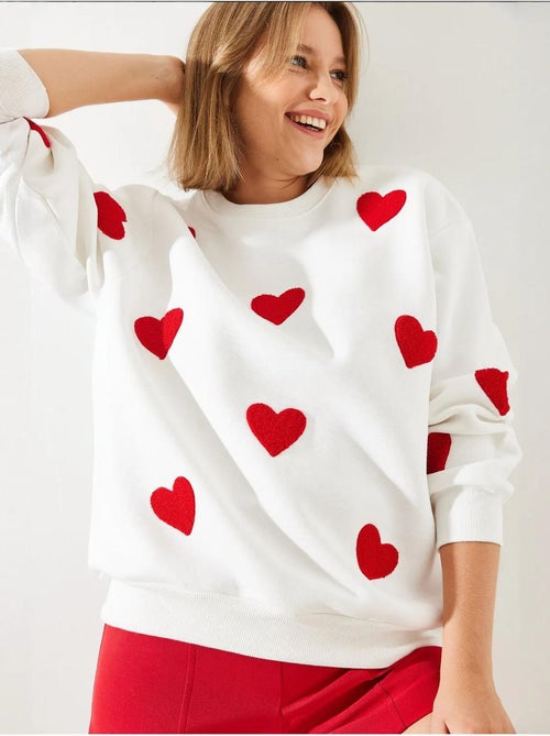 Sudadera con corazón bordado lucci - Kiabi Sudadera con corazón bordado lucci - Kiabi