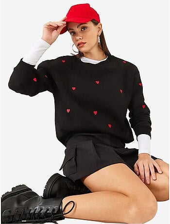 Sudadera con corazón bordado mbhs lucci