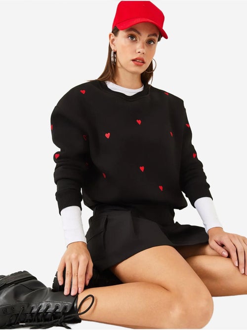 Sudadera con corazón bordado mbhs lucci - Kiabi Sudadera con corazón bordado mbhs lucci - Kiabi