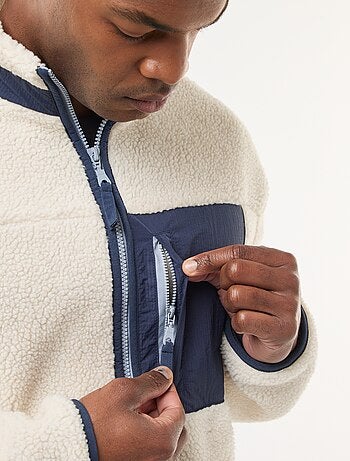 Sudadera con cremallera efecto borreguito