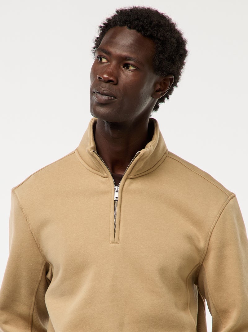 Sudadera con cremallera en el cuello alto Beige - Kiabi