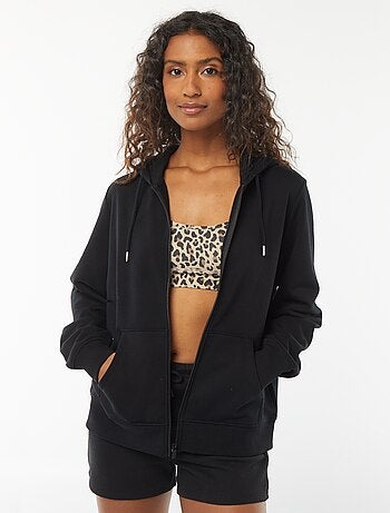 Sudadera con cremallera y capucha básica