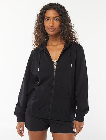 Sudadera con cremallera y capucha básica