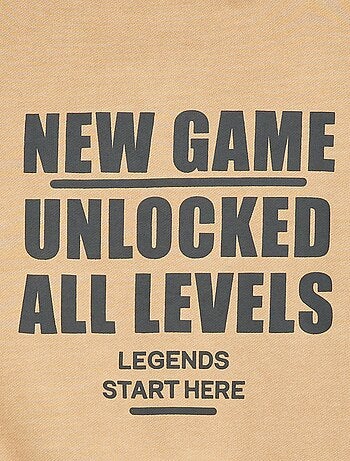 Sudadera con cremallera y capucha con diseño