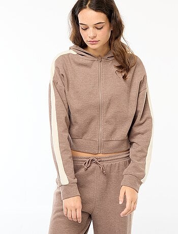 Sudadera con cremallera y capucha