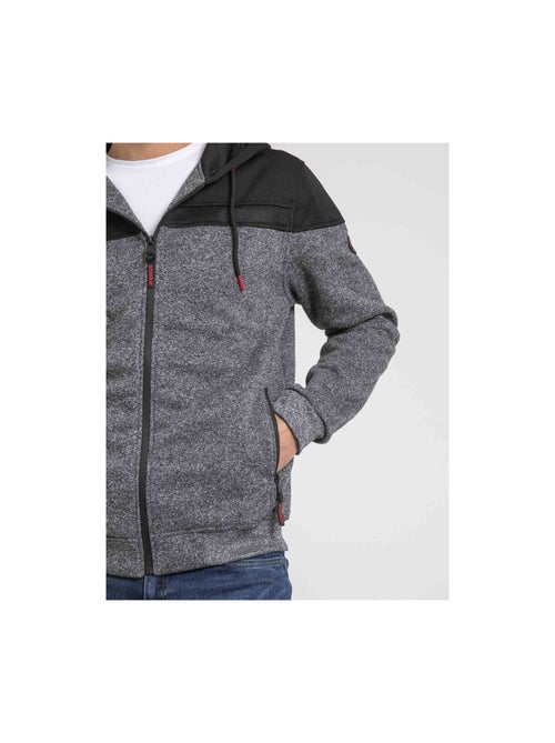 Sudadera con cremallera y capucha WILDOMAX - Kiabi Sudadera con cremallera y capucha WILDOMAX - Kiabi