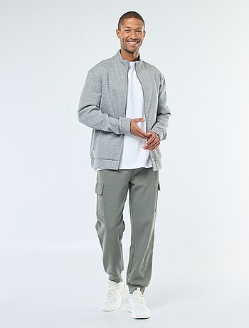 Sudadera con cremallera y cuello alto