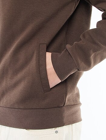 Sudadera con cremallera y cuello alto