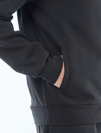 Sudadera con cremallera y cuello alto