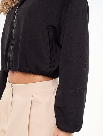 Sudadera con cremallera y cuello de camisa