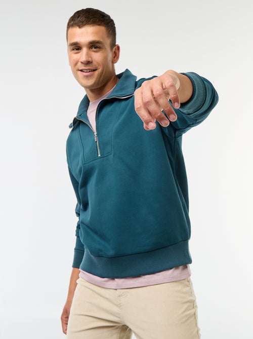 Sudadera con cuello camionero y cremallera en algodón - Kiabi Sudadera con cuello camionero y cremallera en algodón - Kiabi