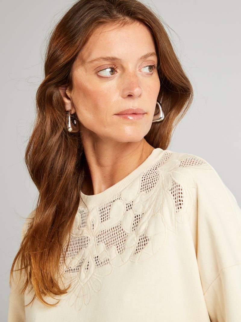 Sudadera con detalles calados BLANCO - Kiabi